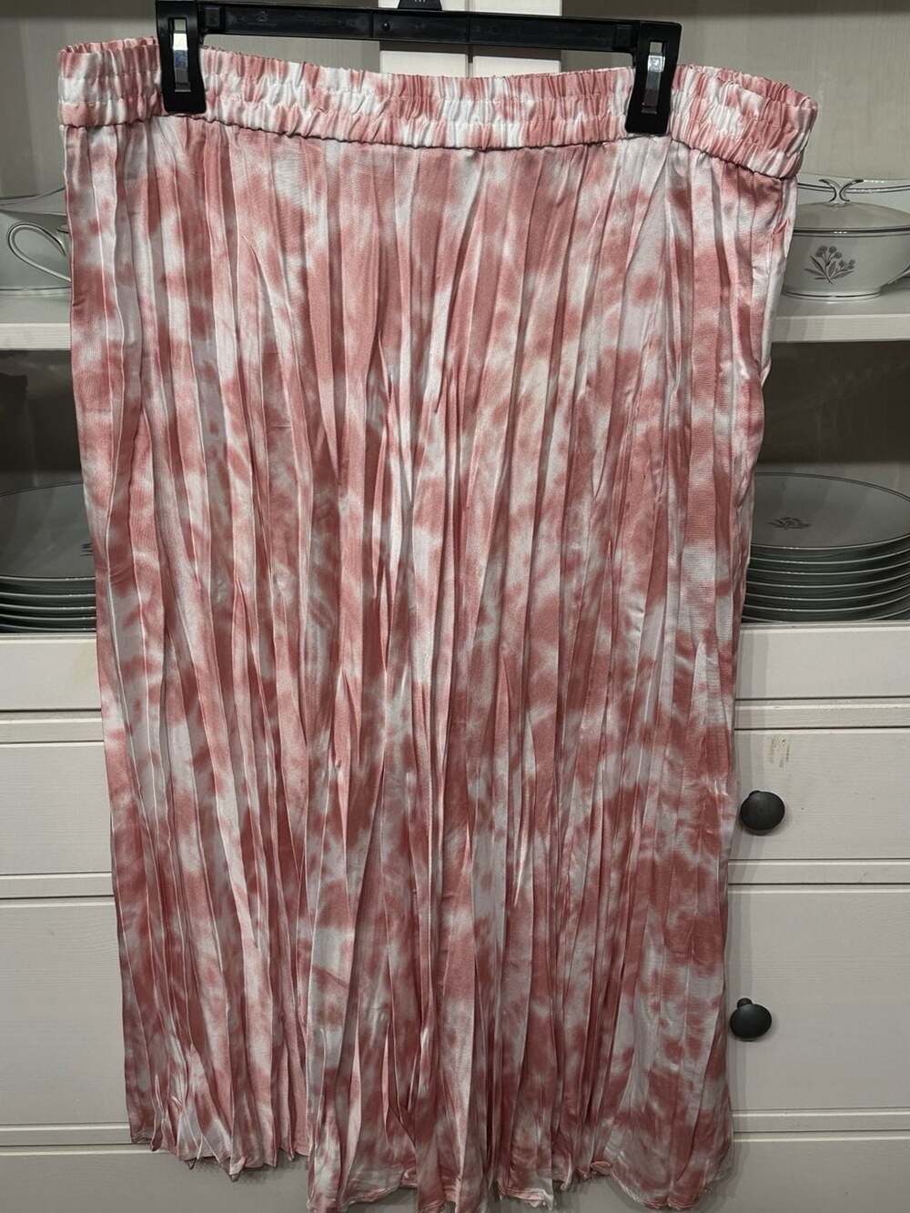 Time and Tru Women's Crinkle Pleated Midi Skirt Pink White Tie Dye XXL 20